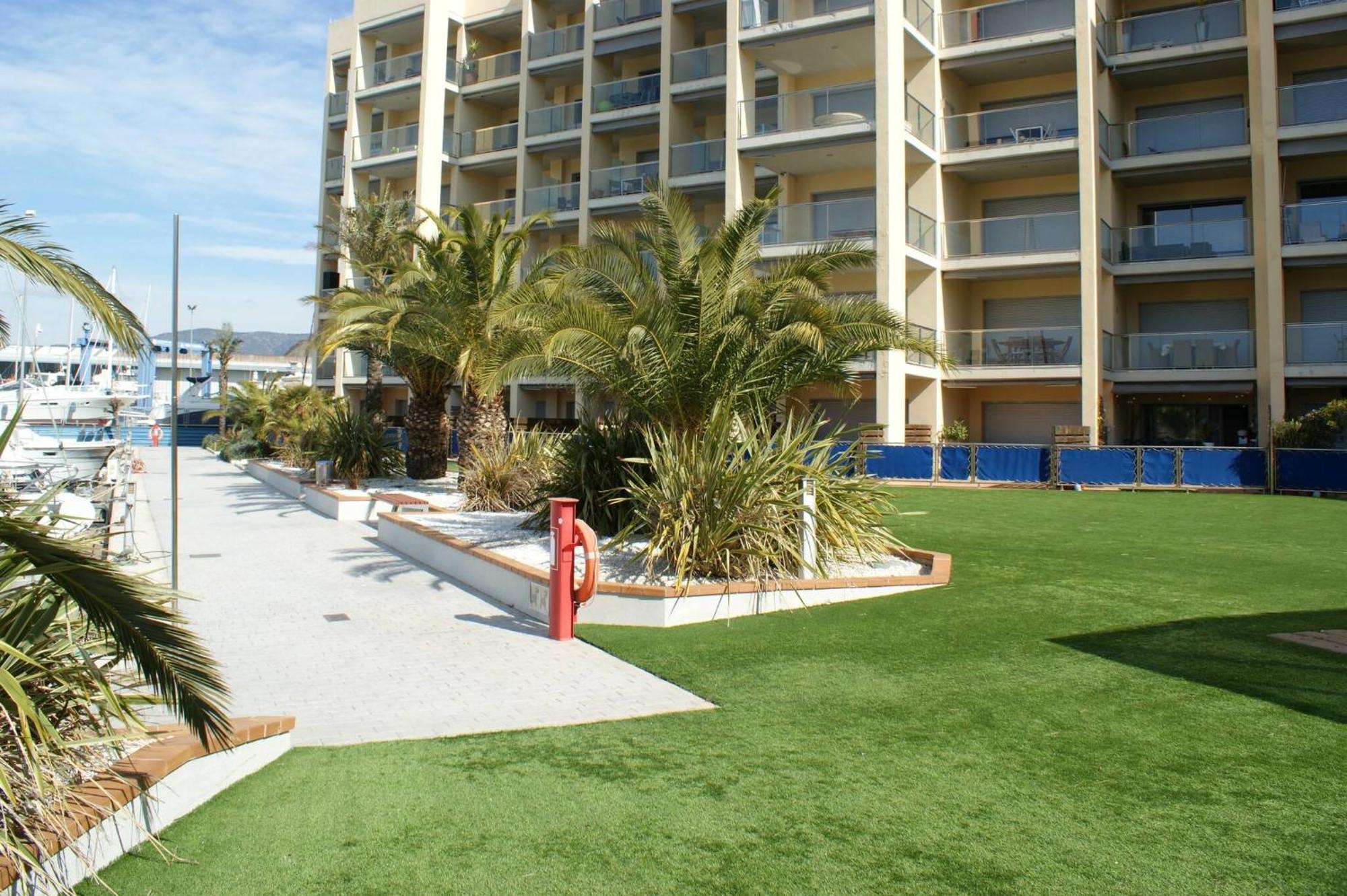 Precioso Piso Con Vista Al Canal Y Piscina En Roses Av-69 Eksteriør billede