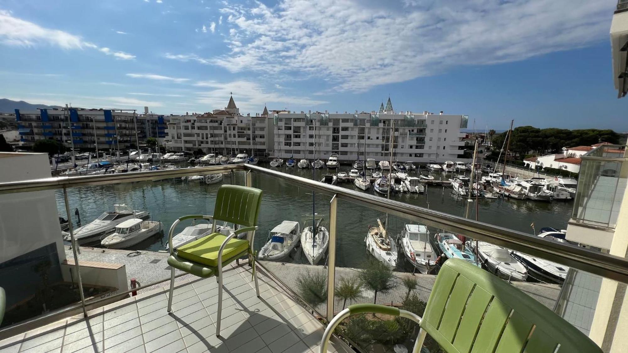 Precioso Piso Con Vista Al Canal Y Piscina En Roses Av-69 Eksteriør billede